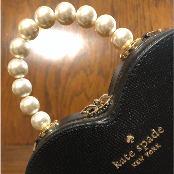 NWT-Kate Spade-Love Shack Heartđź–¤Crossbody-Faux Pearl Handle-Strap-Black-$399 - Picture 3 of 16